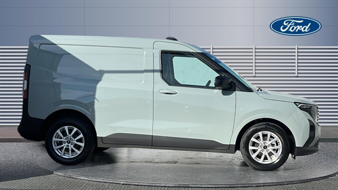 Ford Tourneo Connect 2.0 EcoBlue Titanium 5dr Auto Diesel Estate - Image 5